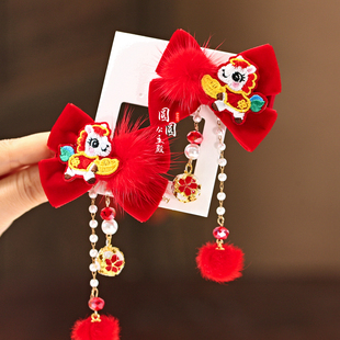 新年小马中式国风蝴蝶结铃铛儿童发夹毛球唐装古风宝宝流苏发饰