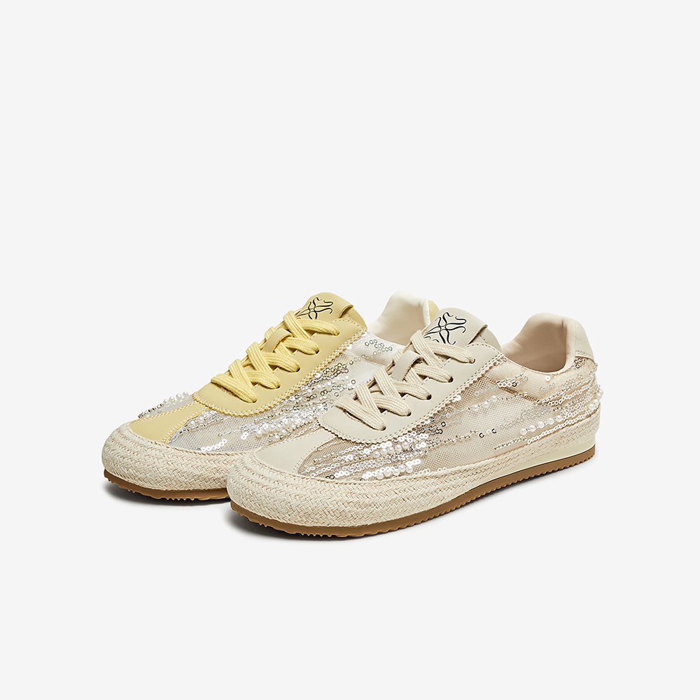 百思图2025夏商场新款透气珍珠亮片草编渔夫鞋平底女单鞋B0058BM5