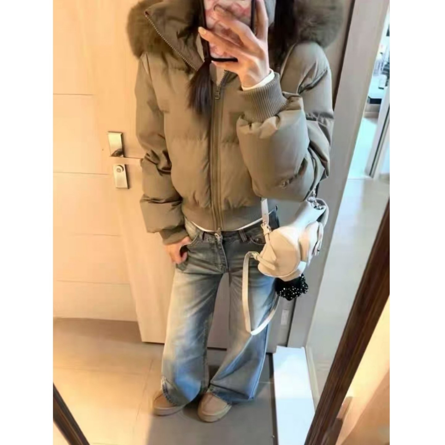 棉服韩版短款女2026冬季连帽毛领拉链收腰高级感显瘦棉袄加厚外套