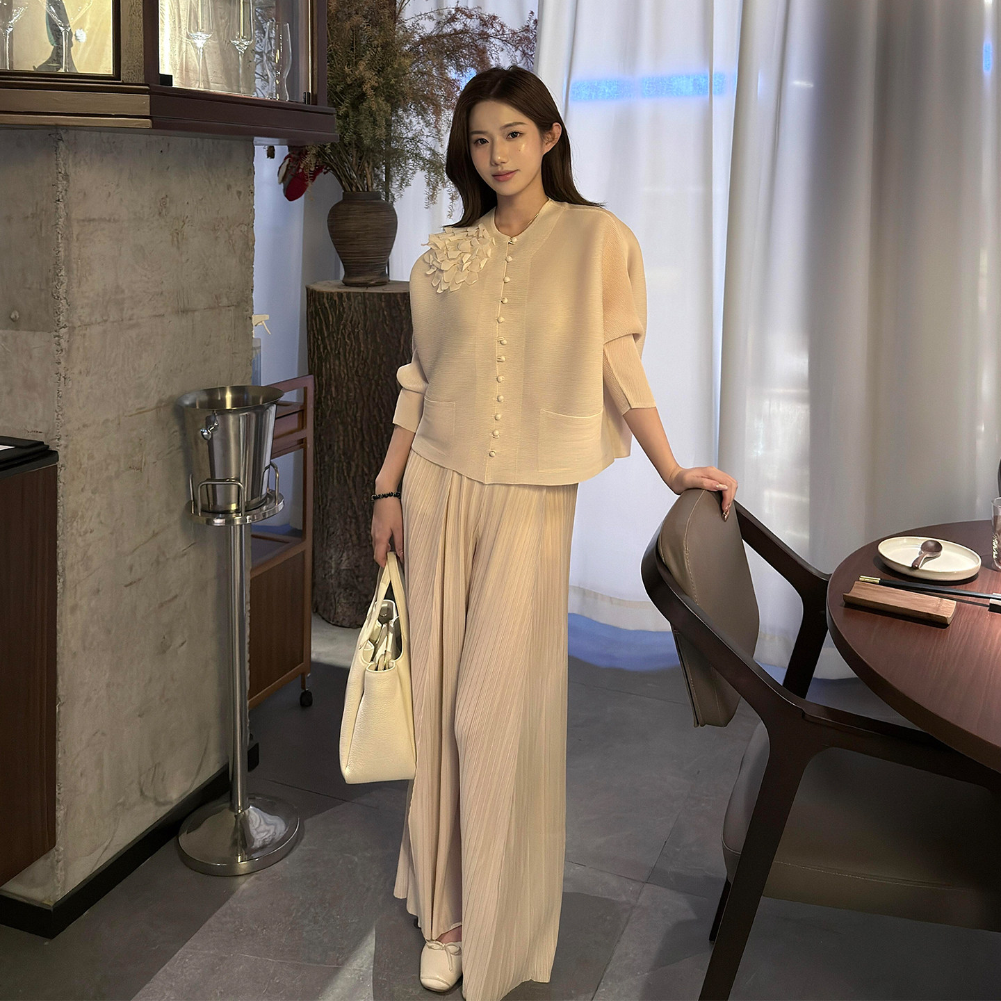 新中式国风套装女2026春季新款大方得体气质时尚衬衫阔腿裤两件套,女装/女士精品,时尚套装,淘宝优惠券,粉丝福利购,淘宝优惠卷