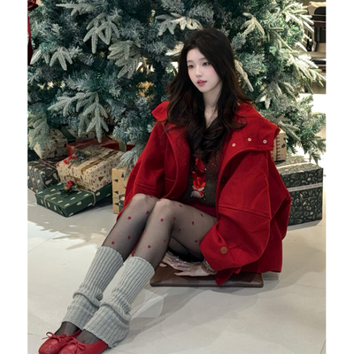 新年战袍本命年红色连帽羊绒大衣