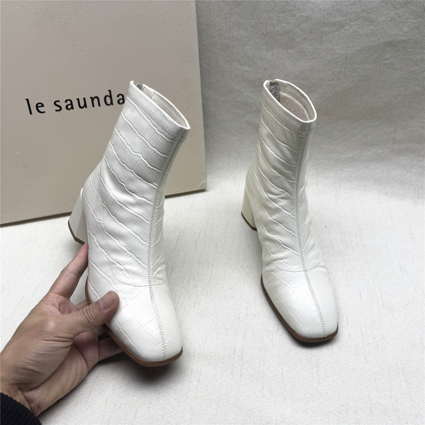 莱尔斯丹真皮加绒保暖时装靴女