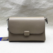 comely 牛皮百搭包包 百搭单肩斜挎妈妈包女新款 康莉正品 撤柜时尚