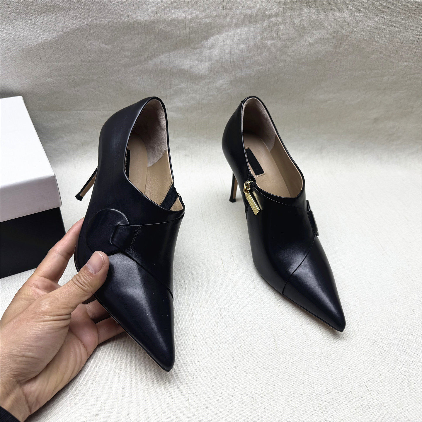 美国轻奢品牌撤柜时尚尖头高跟及裸靴女春秋新款牛皮拉链深口单鞋,女鞋,深口单鞋,淘宝优惠券,粉丝福利购,淘宝优惠卷