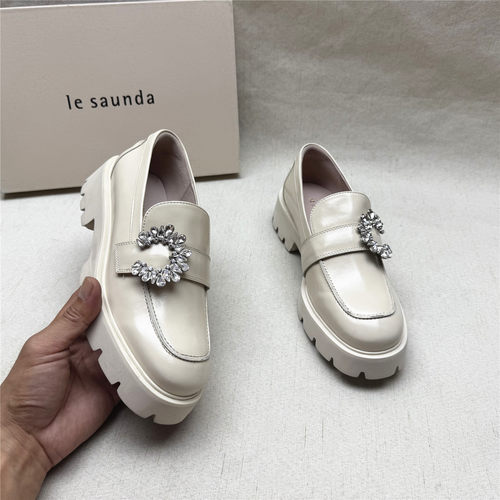 lesaunda/莱尔斯丹正品清仓单鞋