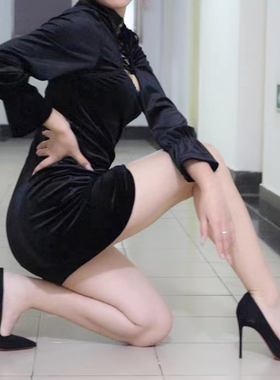 红底绒面高跟鞋 防滑 太好穿了吧  2025新款尖头细跟高跟鞋女单鞋