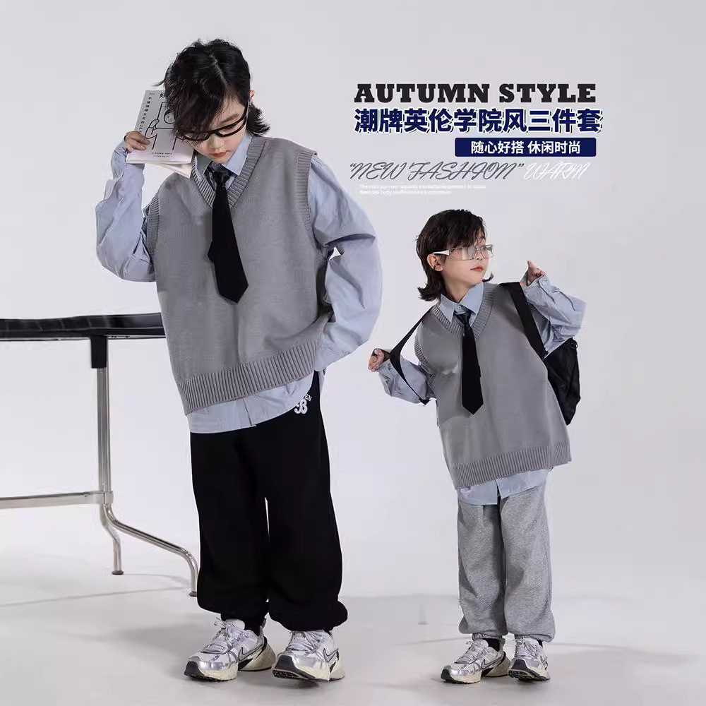 波拉童装儿童秋季2026春装中大男童学院风三件套套装宽松潮