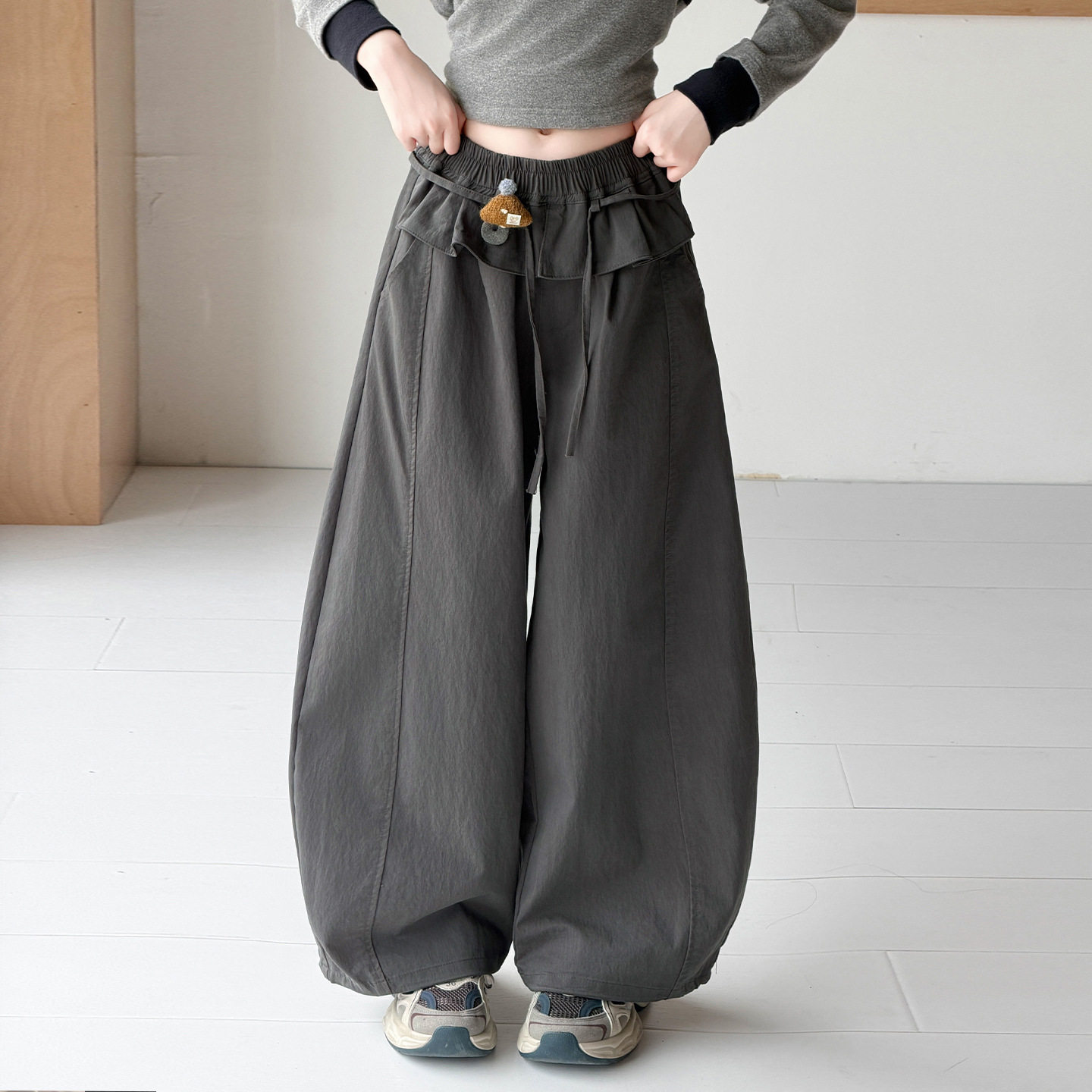 波拉童装女童韩系荷叶边休闲裤2026秋装秋季中大童宽松弯刀裤气球