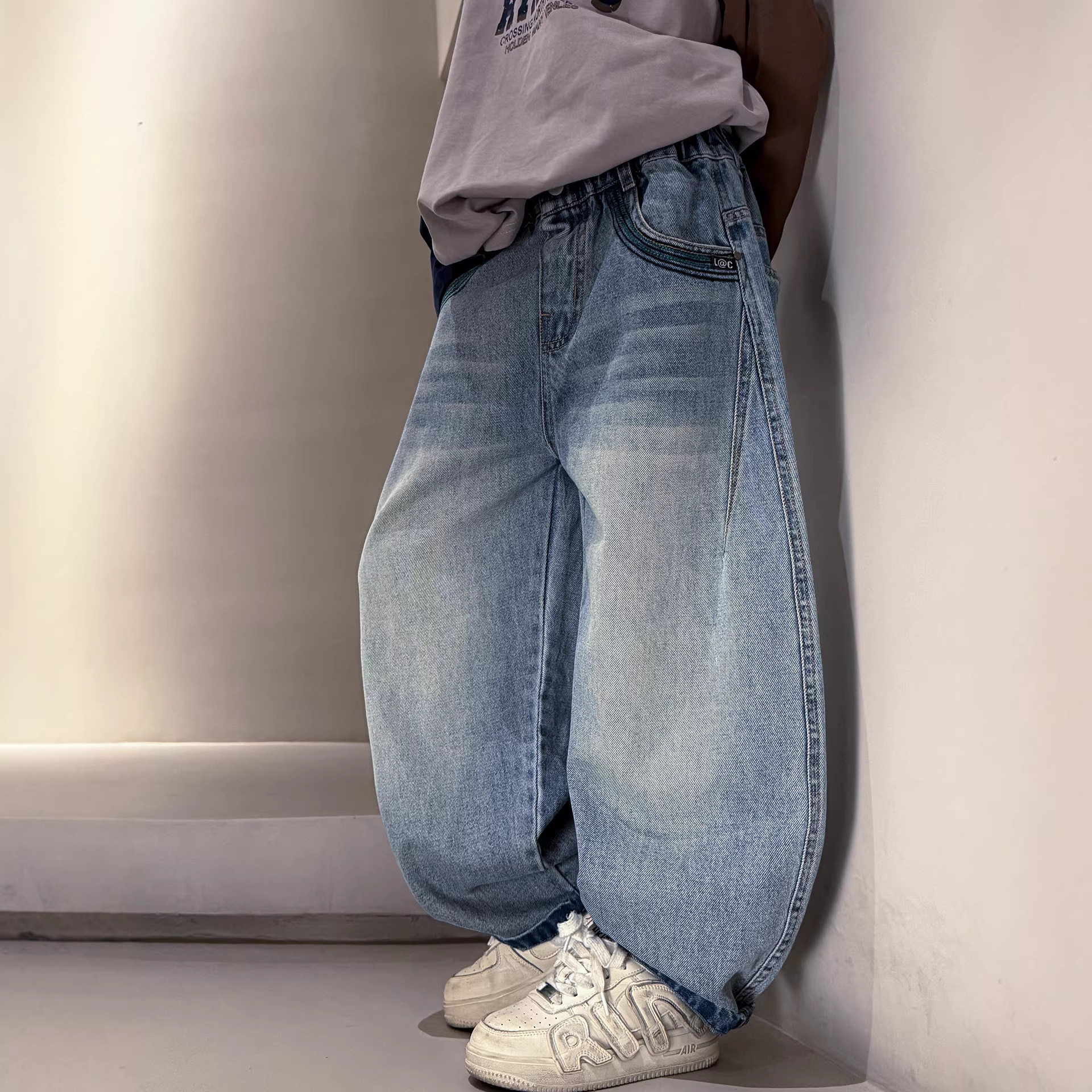 波拉童装儿童装男童春装裤子2026春装中大童春秋款男孩春季酷帅牛