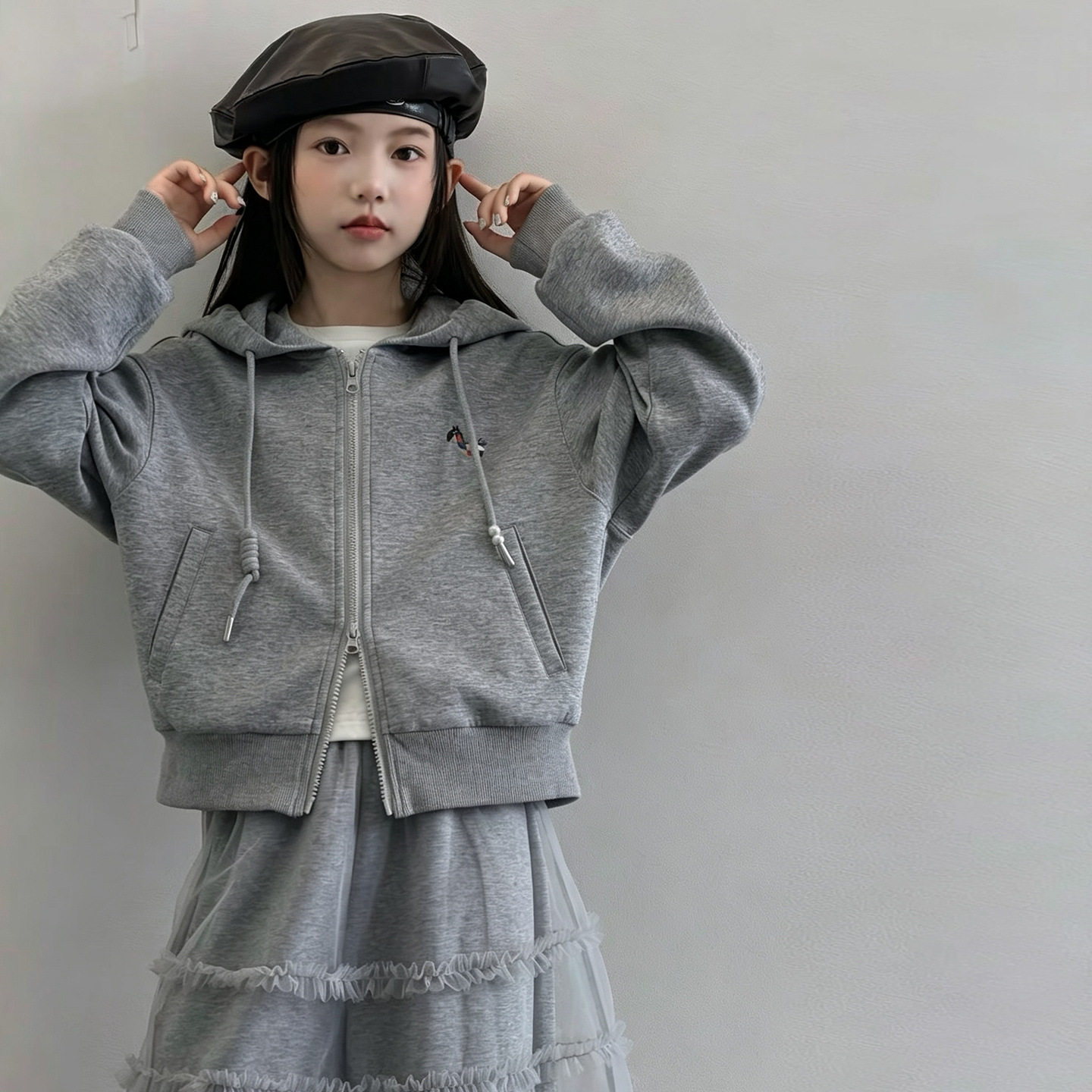 波拉童装女童秋季运动风连帽卫衣套装中大童2026秋装女孩超看好两
