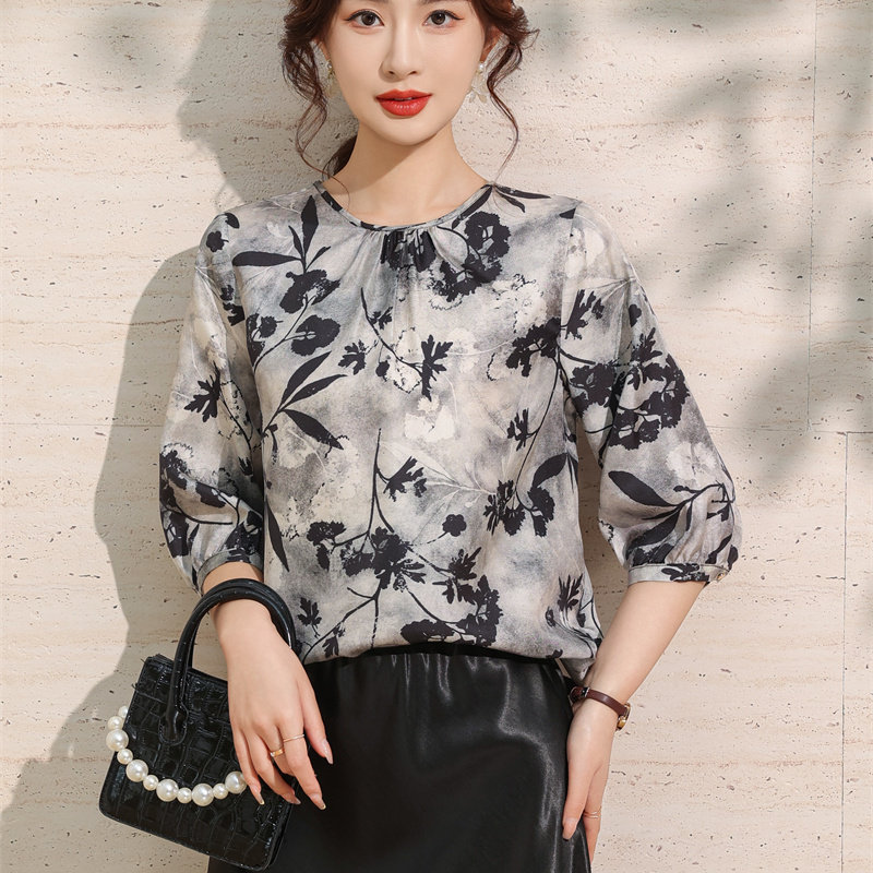 2025新款真丝衬衫女桑蚕丝上衣宽松显瘦印花圆领七分袖衬衣