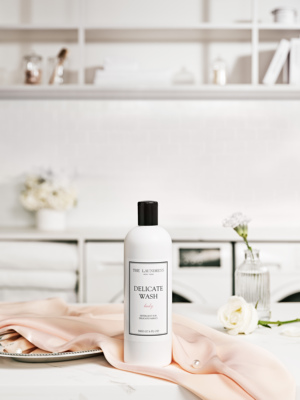 细致洗衣液thelaundress贴身