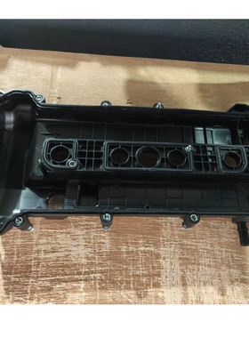 适用福特FOUCS 4S4Z6582D 4S4Z6582CA发动机气门室盖2.0L 2.3L