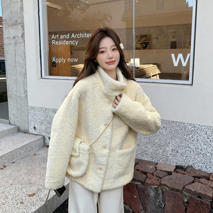 小香风羊羔毛短外套女秋冬绒感外套巨好看