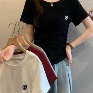 Y16157实拍大码夏季爱心绣花短袖女T恤设计感褶皱显瘦遮肚上衣