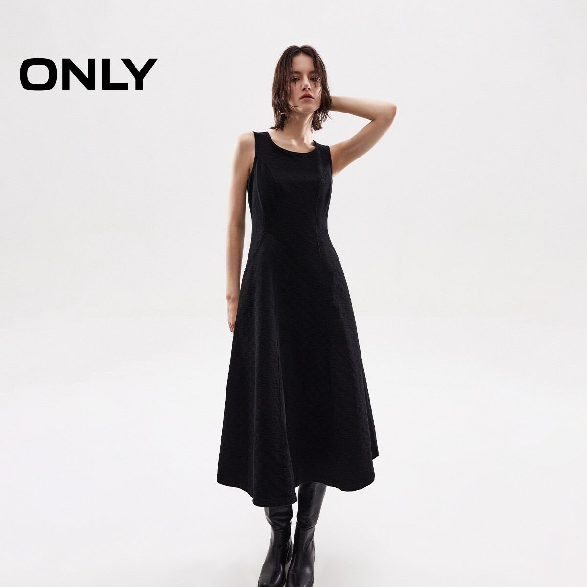 ONLY拼接剪裁中长款连衣裙