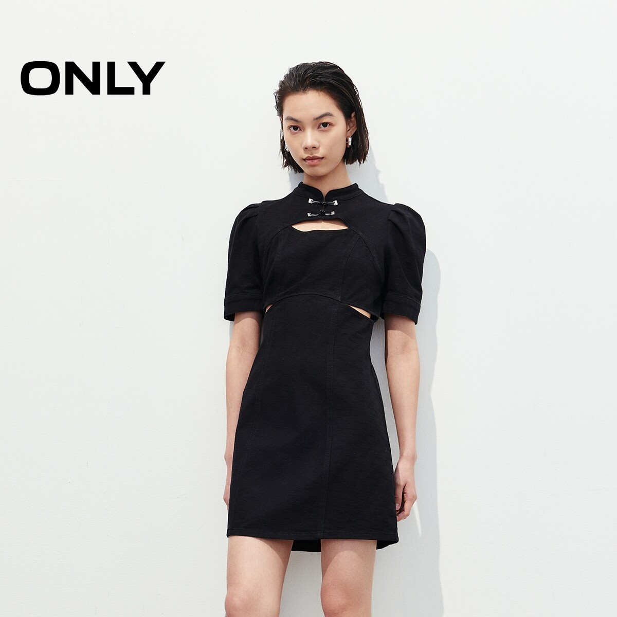 ONLY夏季腰部镂空盘扣新中式显瘦裙子泡泡袖牛仔连衣裙女