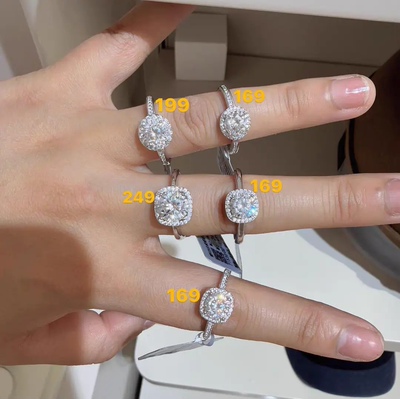 正品胖东来小方糖戒指一克拉求婚钻戒超市联营专柜同款莫桑钻指环