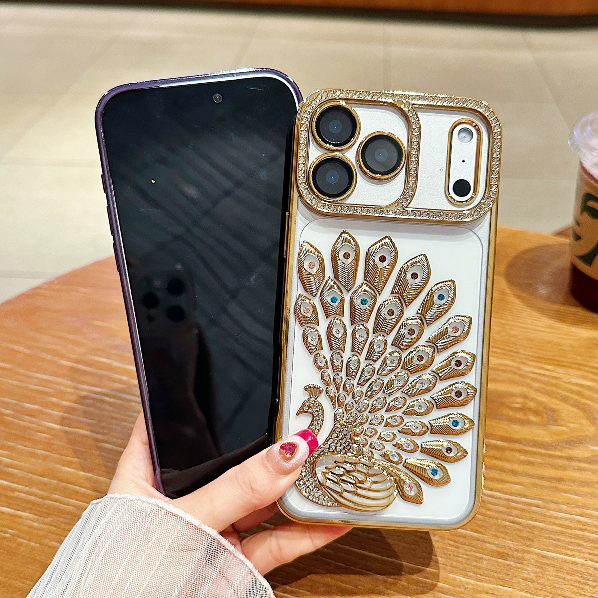 适用苹果17promax手机壳iPhone16pro闪钻孔雀15闪粉水钻14硅胶13自带镜头膜软闪卡全包防摔air不沾指纹保护套
