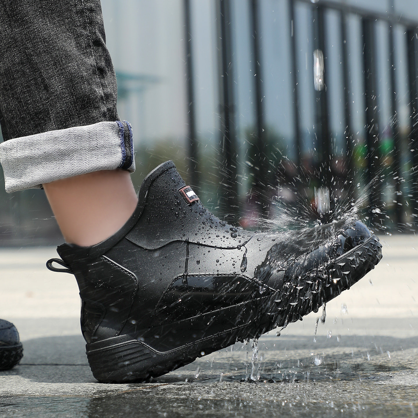 雨鞋男款青少年外穿防水防滑钓鱼胶鞋休闲轻便短款雨靴男骑手水鞋图片