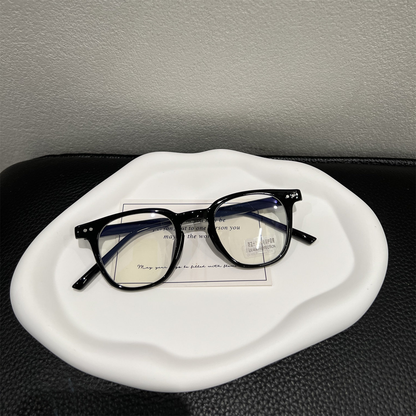 小红书韩质感黑框眼镜女 显瘦圆脸防蓝光 配近视镜片超轻眼镜架男