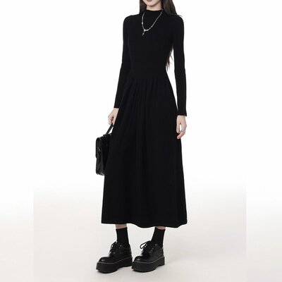 黑色半高领长袖连衣裙女2