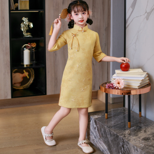 女童旗袍2025新款黄色春秋款新中式复古国风小女孩连衣裙日常可穿