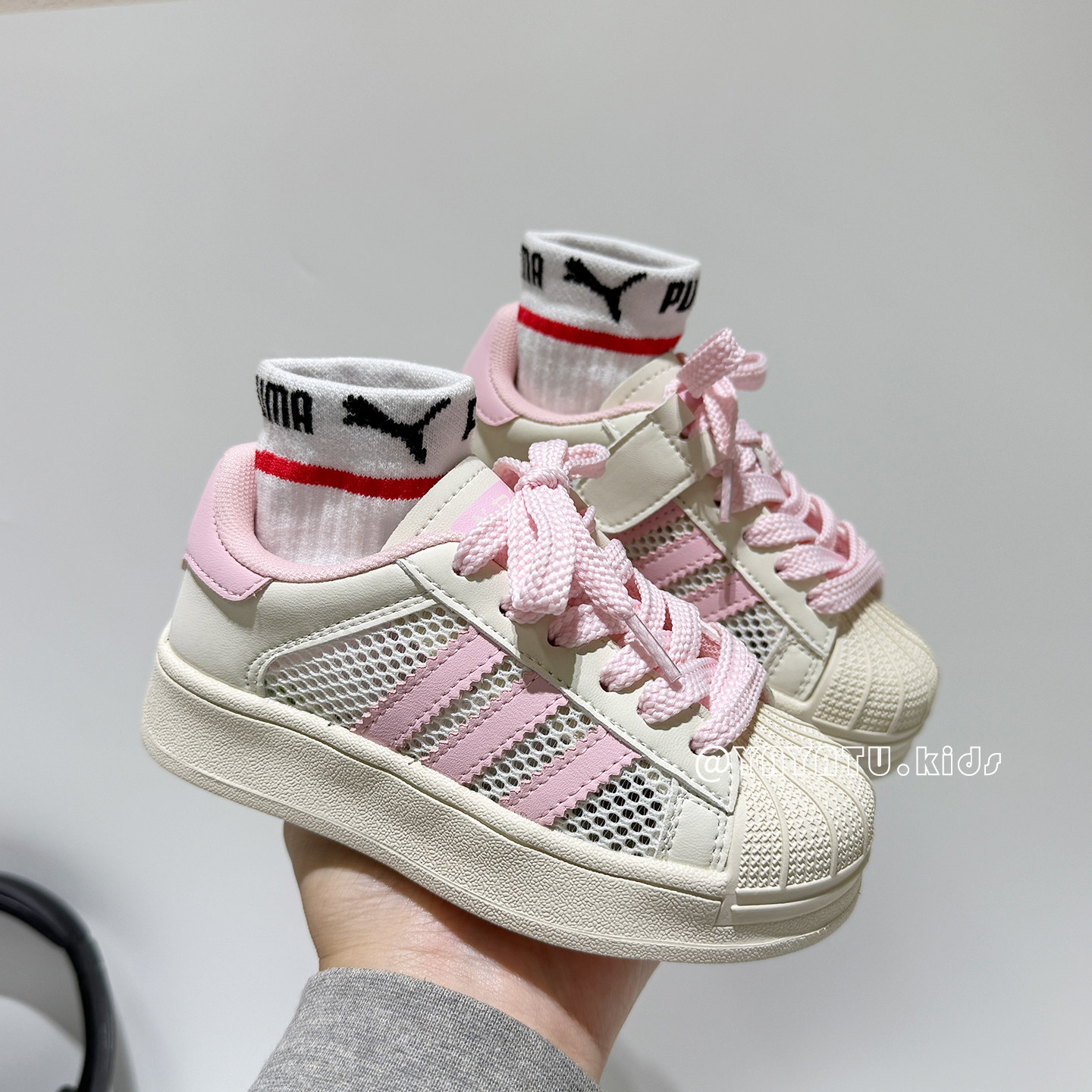 女童板鞋夏季2026新款单网透气儿童运动鞋软底百搭男童鞋子贝壳头