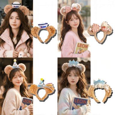 上海迪士尼头箍女孩游园拍照打卡