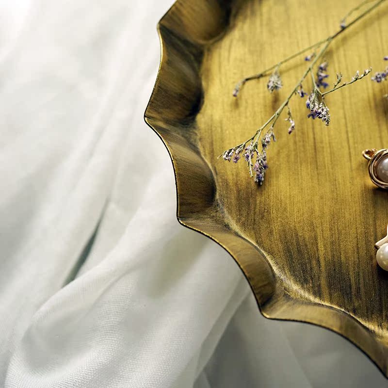 European style Wedding celebration golden Cake Stand Iron art Cake pan Wedding Props A snack Tray Parlor fruit trayin the Tableware , Tableware , Fruit bowl/Fruit plate/Hamper  category - from Buy2taobao.com to provide professional Taobao agent buy service