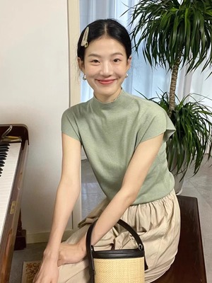 薄荷曼波风法式绿色冰丝半高领短袖正肩t恤女春夏针织小飞袖上衣