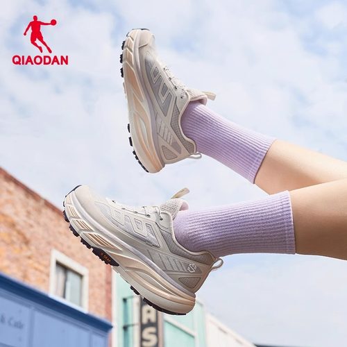 乔丹户外登山越野减震回弹女鞋