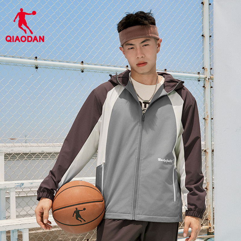 乔丹经编绒风衣拼接户外