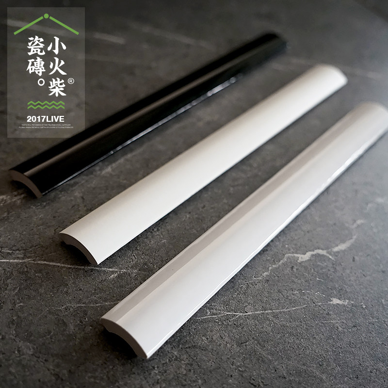 小火柴北欧日系卫生间厨房包阳角转角条瓷白色亮哑光腰线条30x300