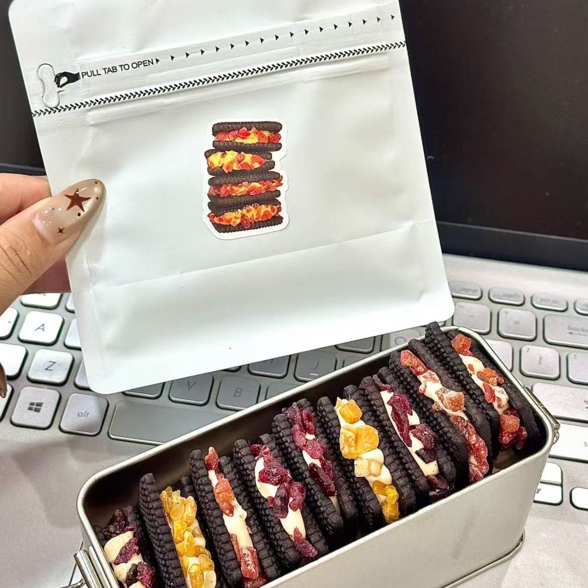 啵啵奶酥拉丝曲奇巧克力饼干芒果草莓蔓越莓牛轧夹心解馋零食