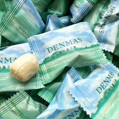 英国DENMAS椰子糖椰浆夹心