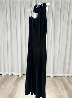 0MB.欧洲站新品英伦风挂脖飘带修身长裙气质飘带斜肩减龄连衣裙女