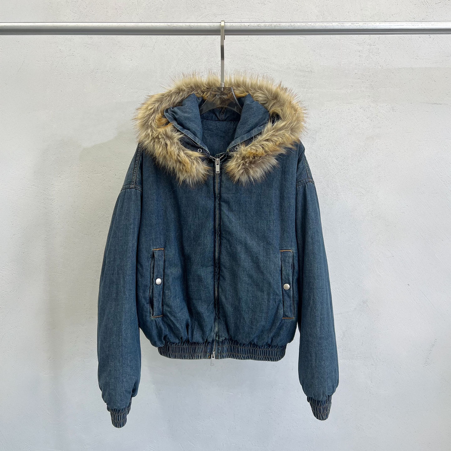 0MB.欧洲站新品做旧加厚保暖连帽大毛领蓬松外套中长款牛仔棉服女