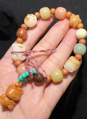 菩提根多宝文玩手链搭配檀香木小熊流苏手串