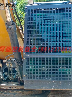 徐工135 150 200 215 305 335 370 490C D驾驶室前防破网防护网