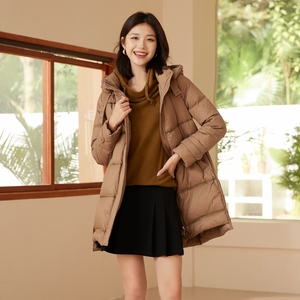 乔妮塔品牌女装2025冬新款加厚连帽90白鸭绒休闲中长款羽绒服外套