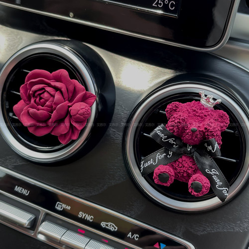 高级感蝴蝶玫瑰泰迪熊车载香薰
