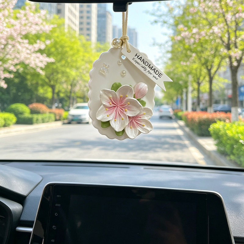 粉嫩桃花汽车香薰挂件高雅淡香水网红车载香氛高端后视镜女生挂饰