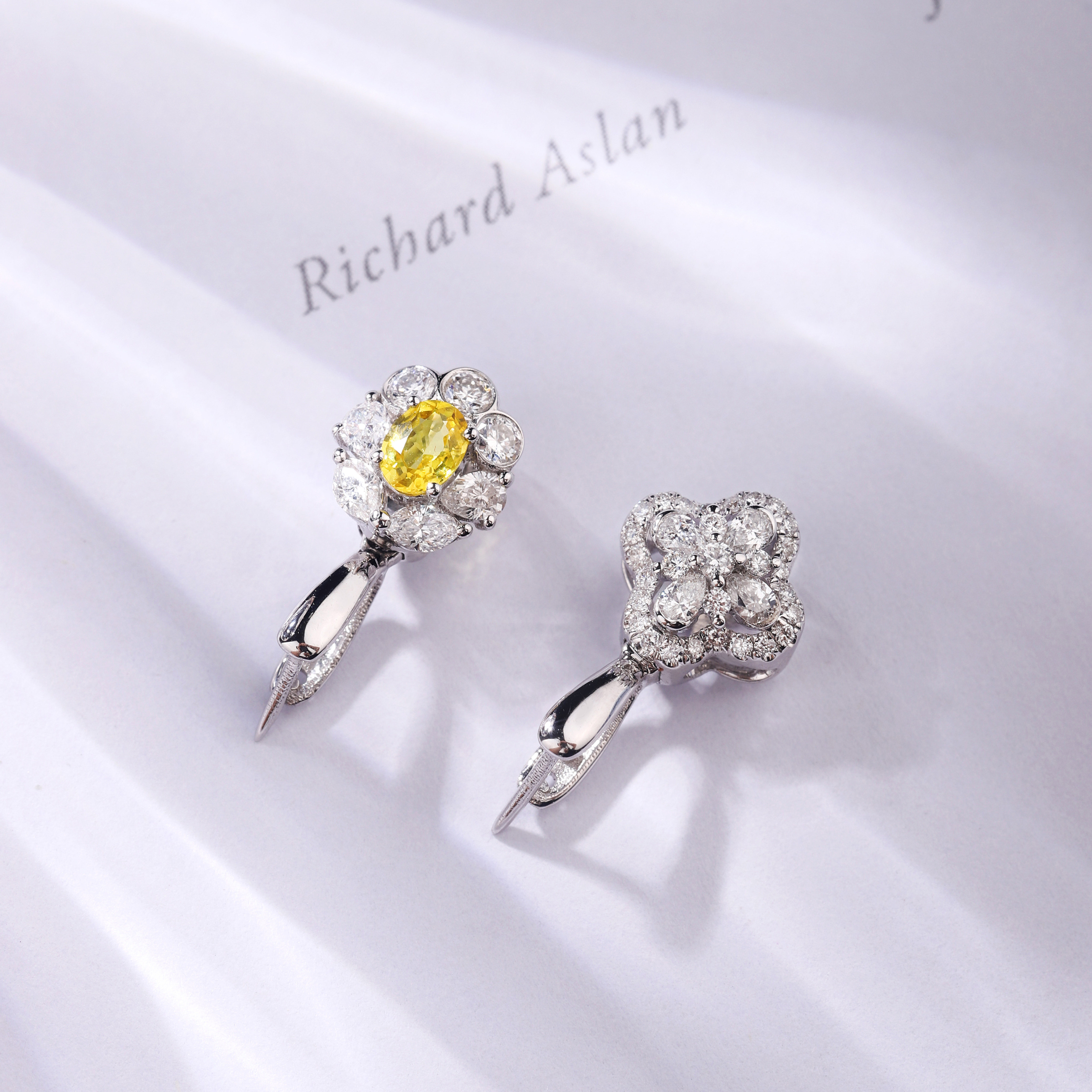 金钰顺珠宝18K金扣头翡翠蜜蜡观音佛公镶嵌钻石K金吊坠扣头夹扣