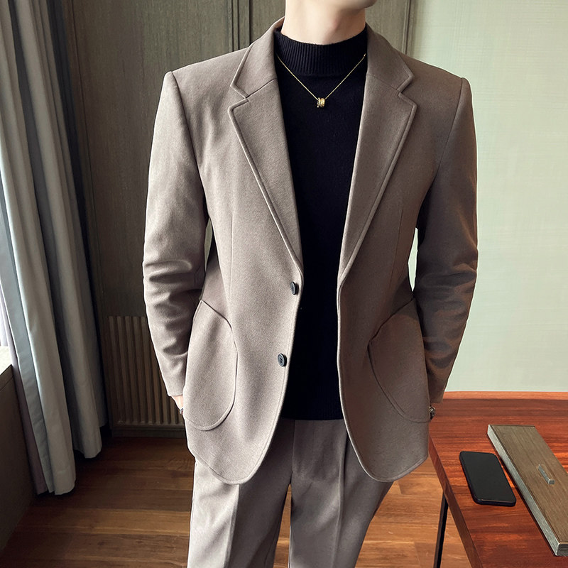 18세 의상 정장 남자의 가볍고 성숙한 모직 정장 가을 겨울 새로운 HUALIU 비즈니스 캐주얼 플러스 벨벳 정장 재킷