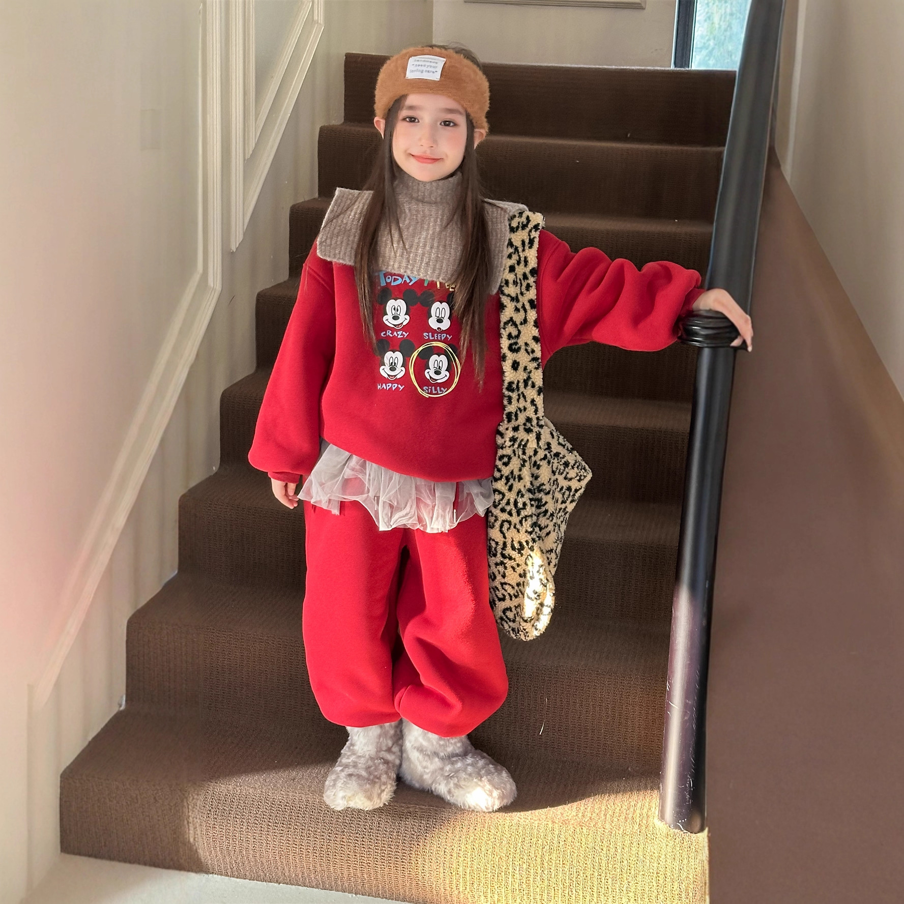2025冬季新款韩版儿童卡通印花加绒套装男女童羊驼绒保暖两件套