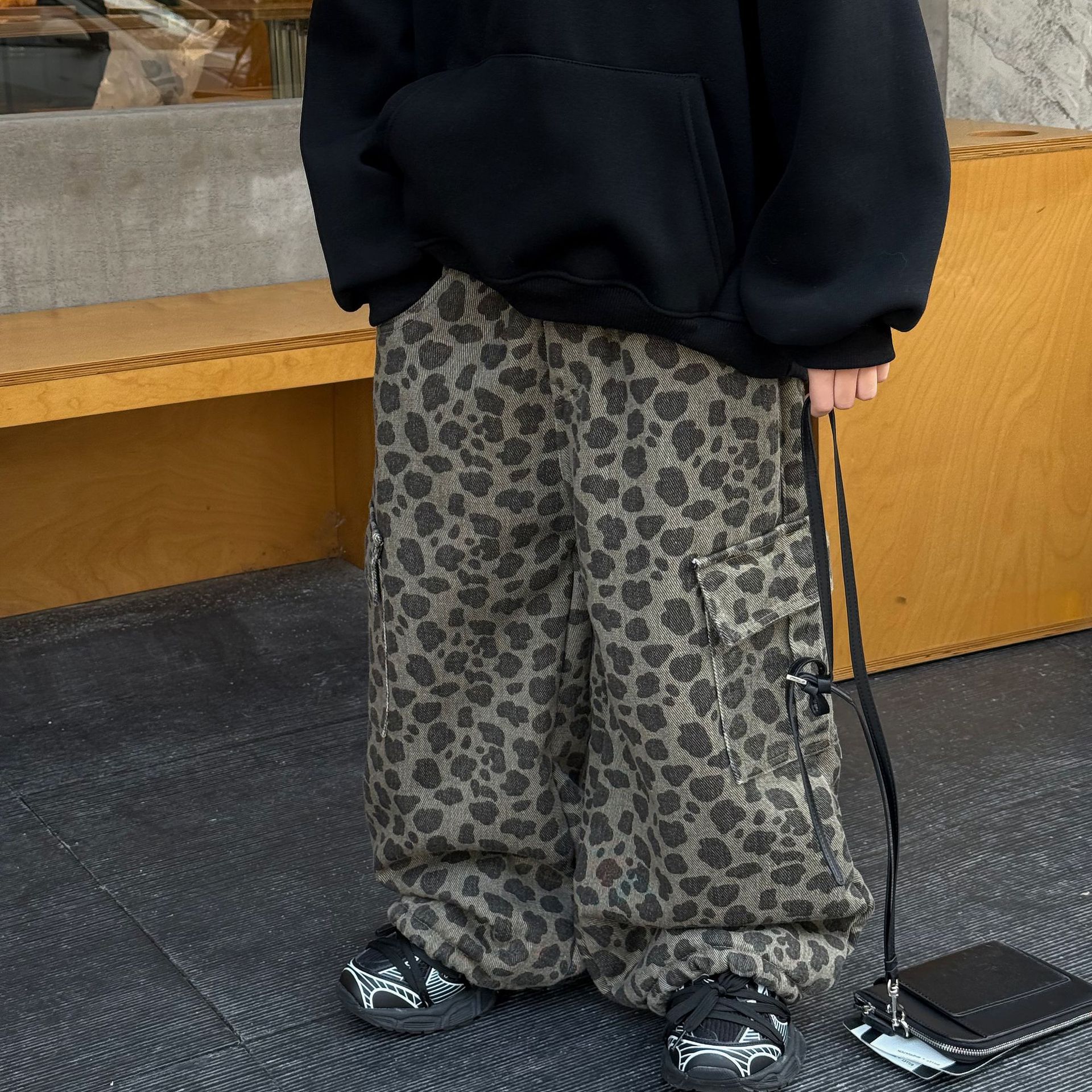 泰如2025冬季新款儿童美式街头工装加绒豹纹裤男童加厚保暖长裤潮