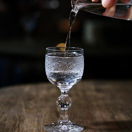 捷克进口水晶玻璃手工精刻白酒杯
