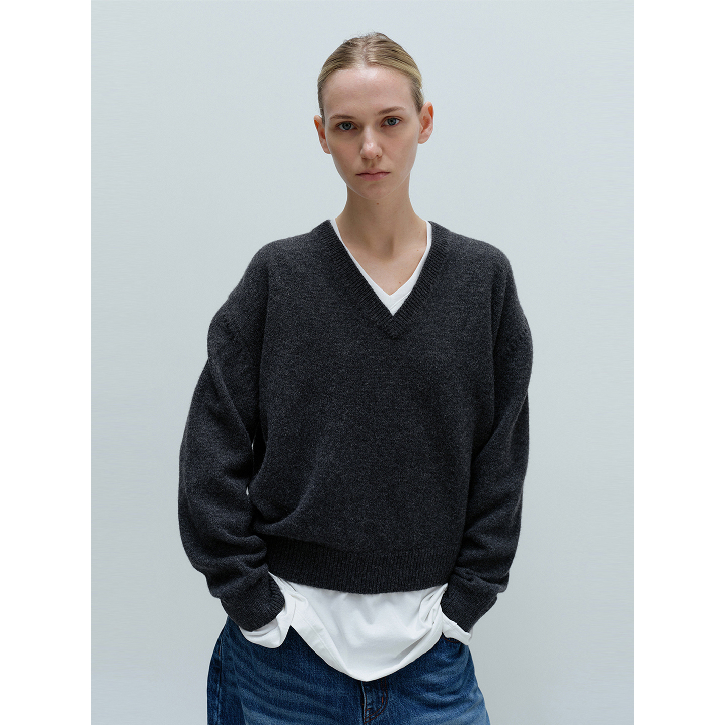 V领毛衣女秋冬新款百搭针织衫