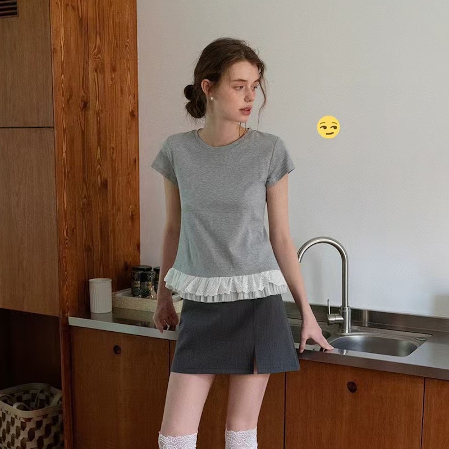 蕾丝花边拼接T恤显瘦圆领短袖